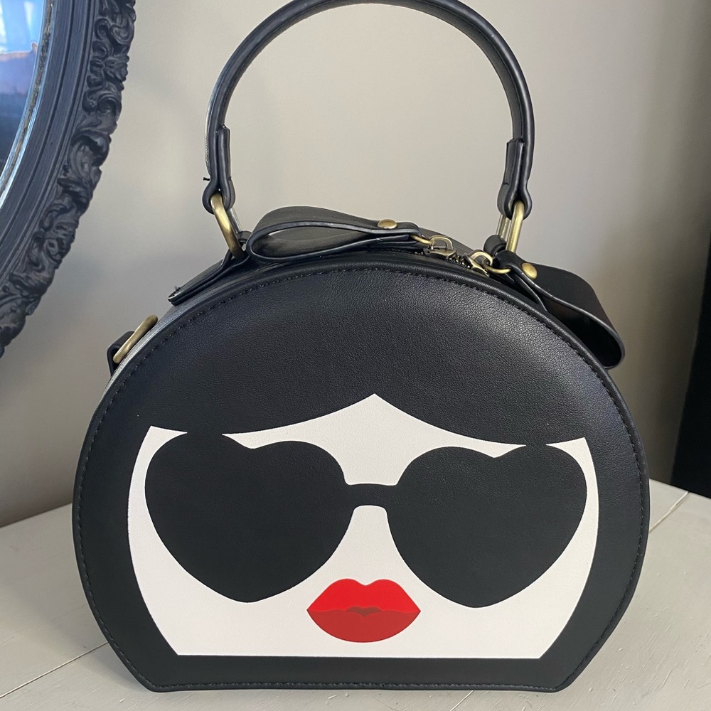 Handbag